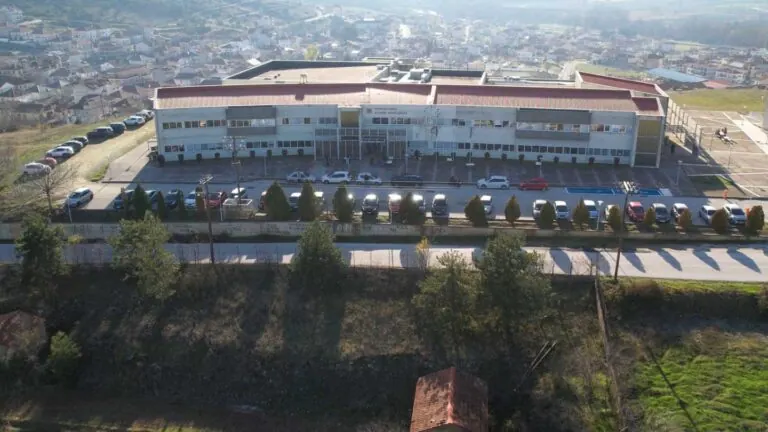 Φυσικό Μεταλλικό νερό ΑρρένΑ: Στήριξη της αριστείας και της νέας γενιάς στηνΚαστοριά